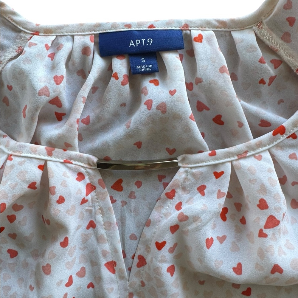 Apt. 9 Heart Print Flutter‎ Sleeve Top – Size Small - Picture 3 of 8